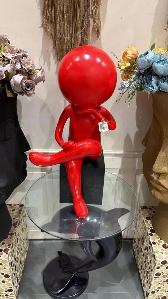 Thinker Showpiece