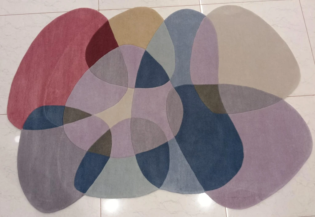Imported Wool Hand Tufted Organic Shape