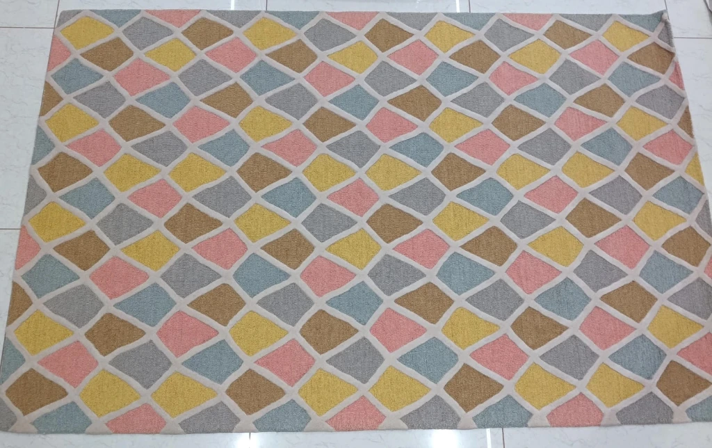 Imported Wool Hand Tufted Kytes Multy